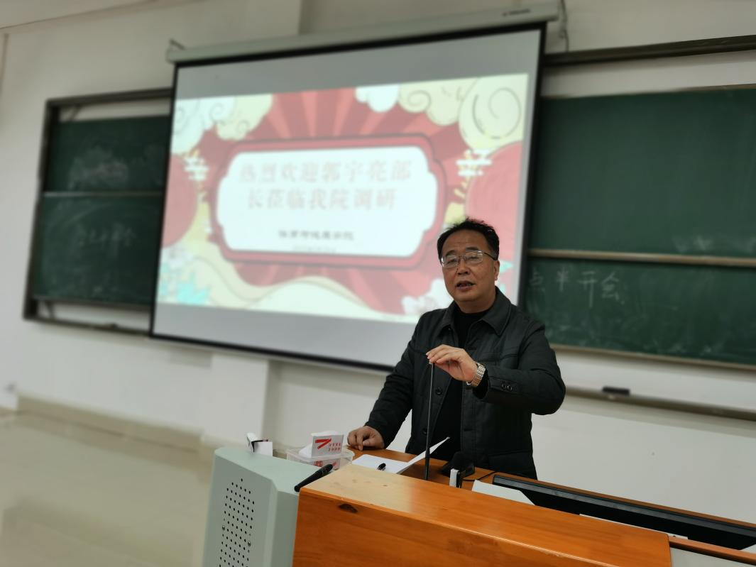 说明: 1